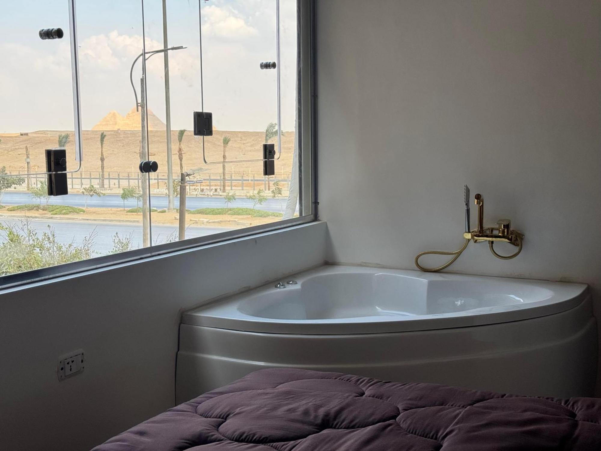 New White Pyramids Inn Ghatati Εξωτερικό φωτογραφία