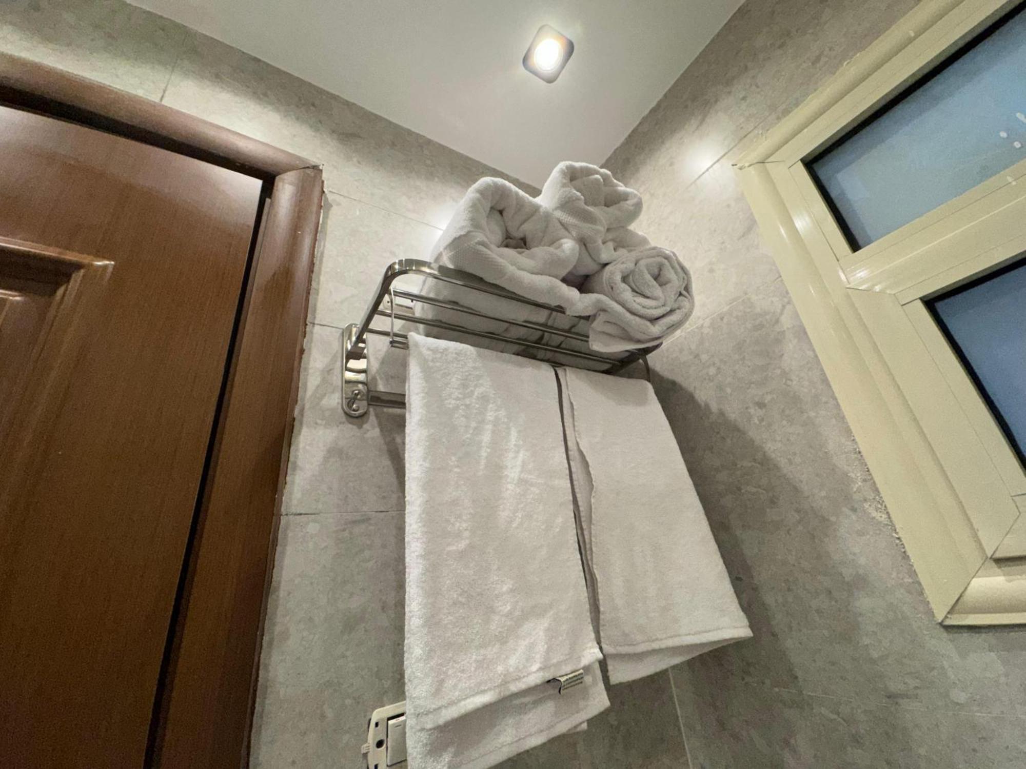 New White Pyramids Inn Ghatati Εξωτερικό φωτογραφία