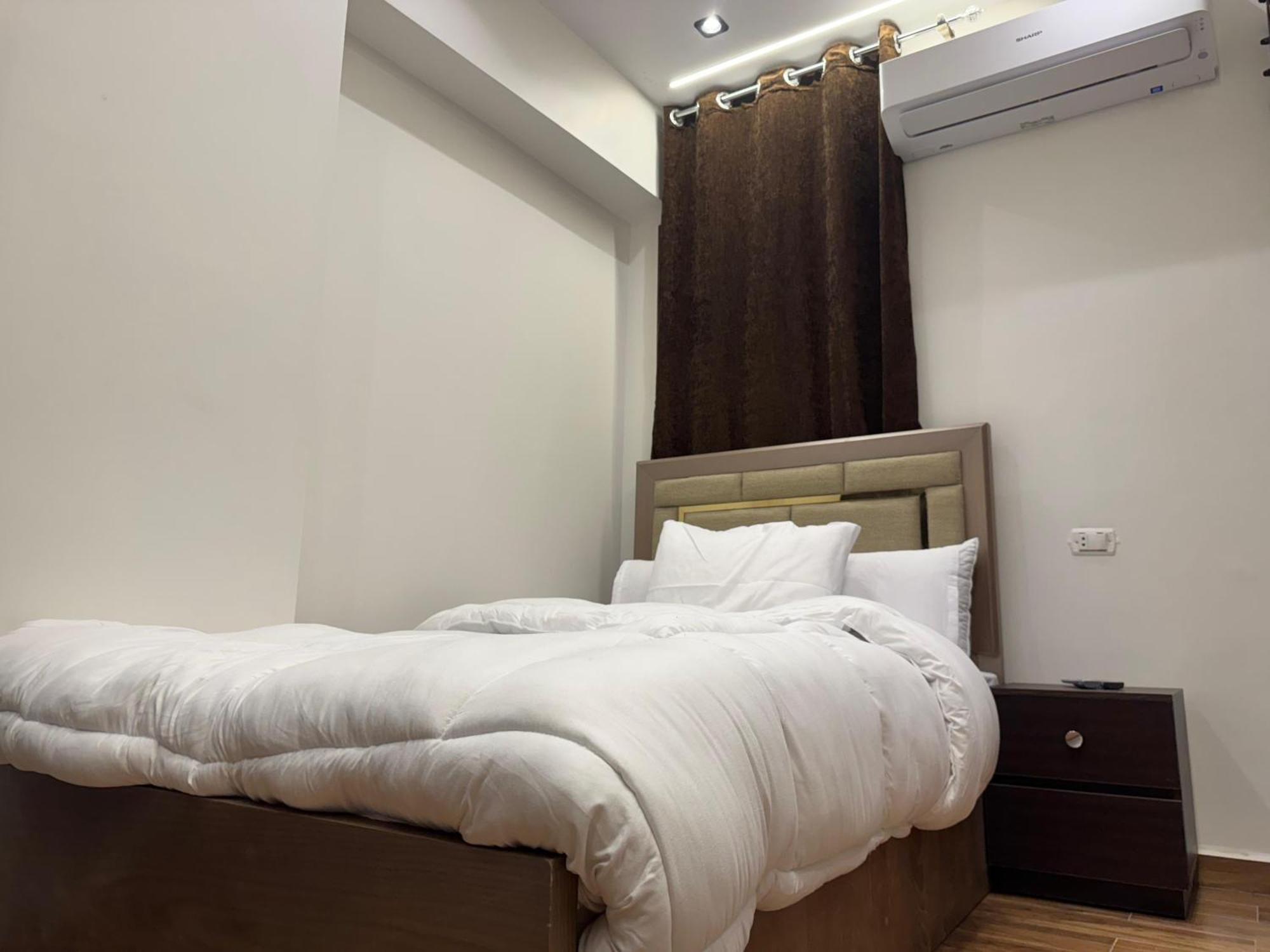 New White Pyramids Inn Ghatati Εξωτερικό φωτογραφία