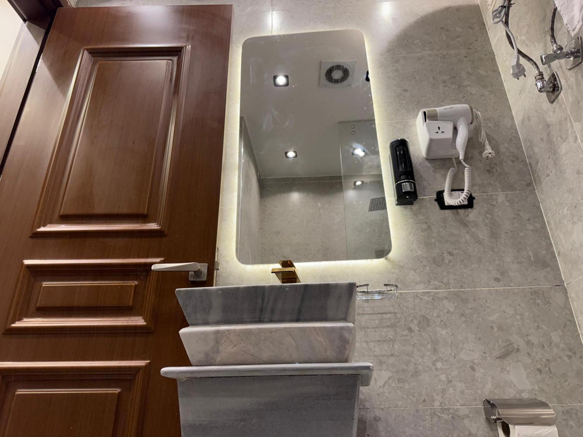 New White Pyramids Inn Ghatati Εξωτερικό φωτογραφία