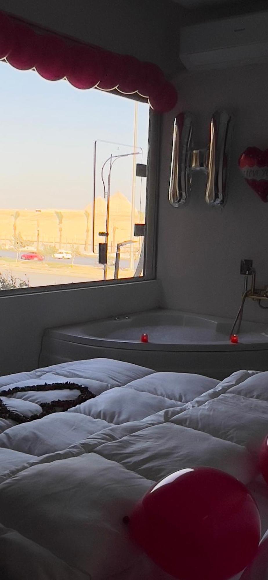 New White Pyramids Inn Ghatati Εξωτερικό φωτογραφία